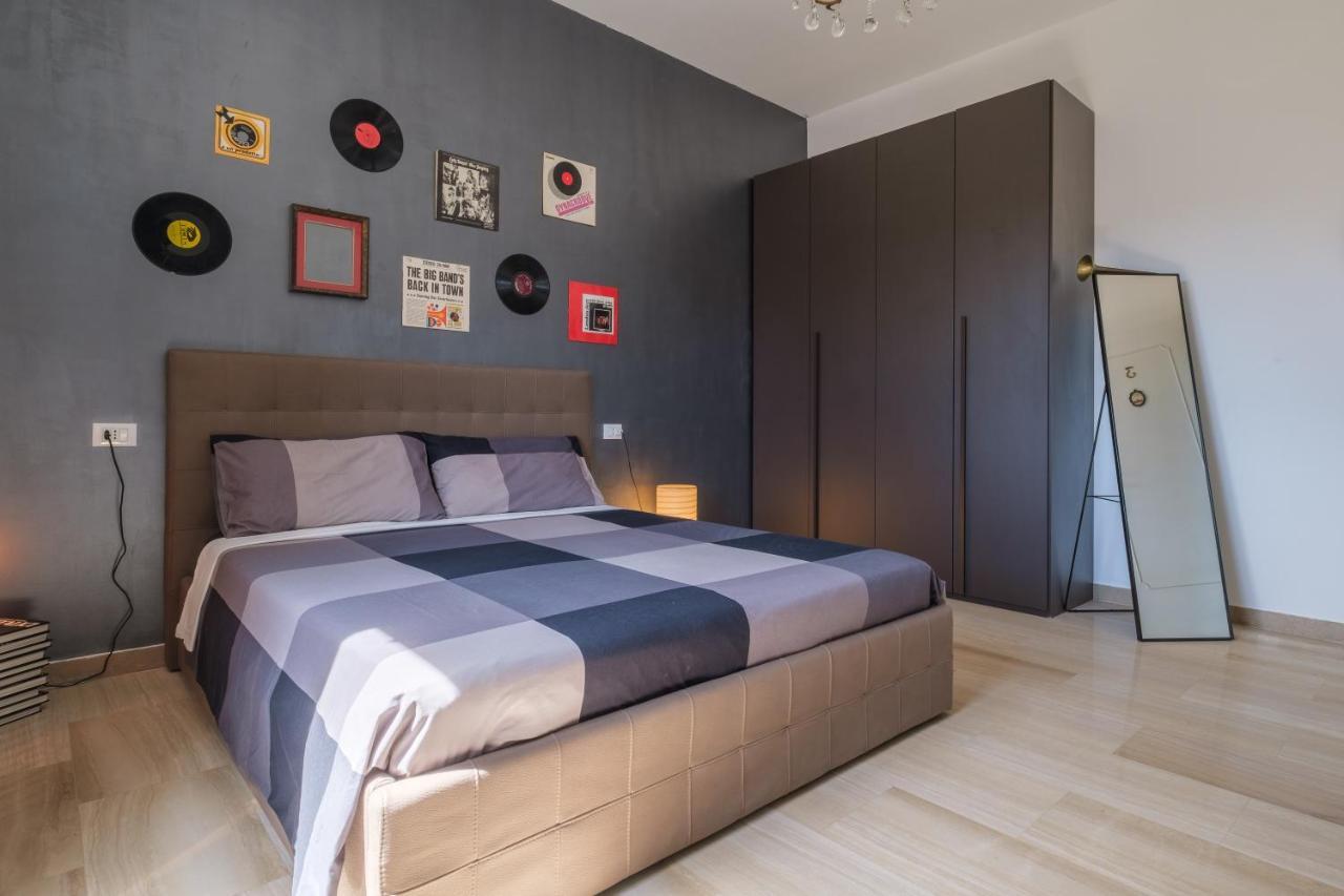 Fabula Rooms 3 Suites With Private Bathroom Bologne Extérieur photo