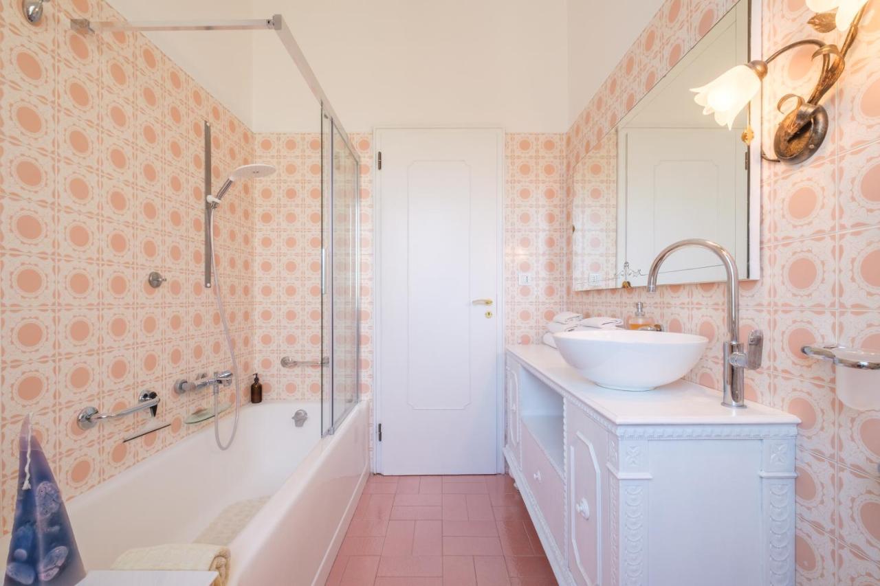 Fabula Rooms 3 Suites With Private Bathroom Bologne Extérieur photo