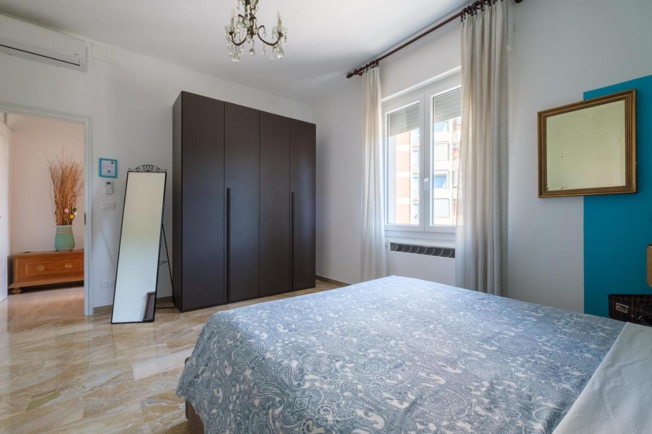 Fabula Rooms 3 Suites With Private Bathroom Bologne Extérieur photo